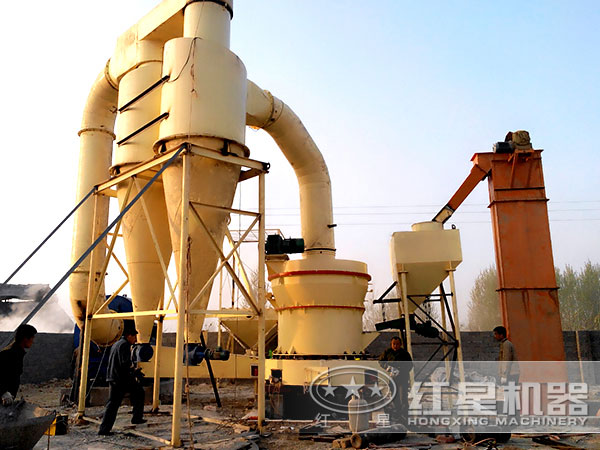 高嶺土雷蒙磨粉機磨粉客戶現場