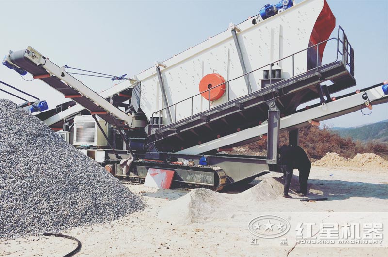 振動篩制造廠家就找河南紅星，固定式、移動式都有