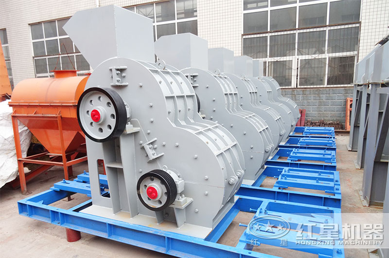 破碎赤泥可以用雙級(jí)破碎機(jī)嗎？有沒有時(shí)產(chǎn)35t的雙級(jí)破碎機(jī)