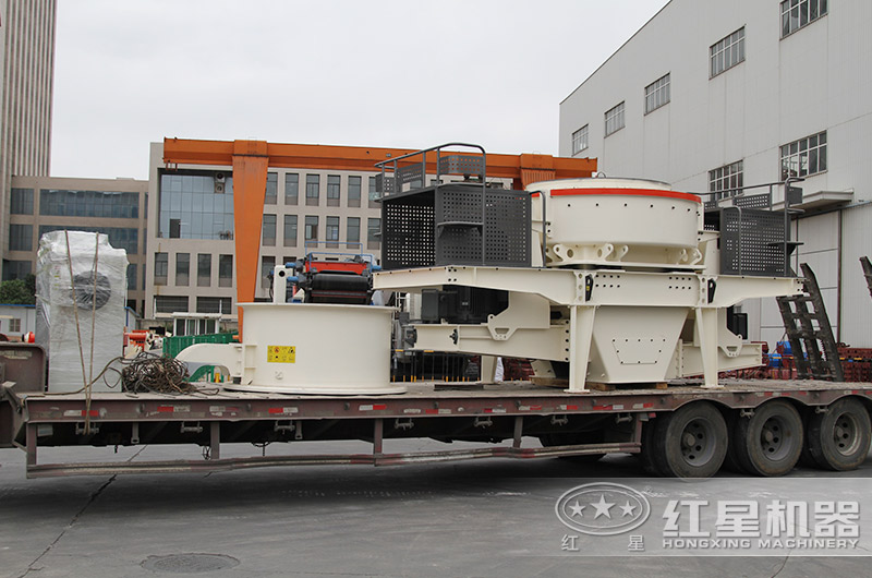紅星石英砂制沙設(shè)備發(fā)往山東地區(qū)中