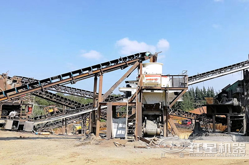 河卵石制砂機生產(chǎn)現(xiàn)場