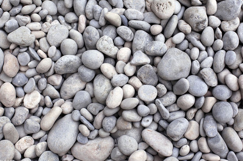 沖擊破能破卵石嗎？1小時(shí)產(chǎn)量多少噸？