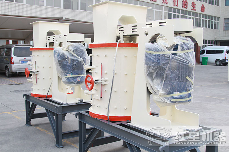 每小時(shí)10噸復(fù)合破碎機(jī)價(jià)格便宜，小型生產(chǎn)線必備